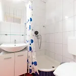 1 Bedroom Lovely In