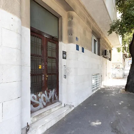 1 Bedroom Beautiful In 公寓