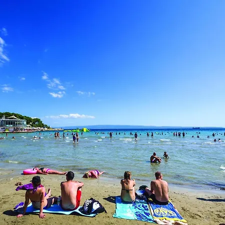 Apartamento 1 Bedroom Beautiful In *