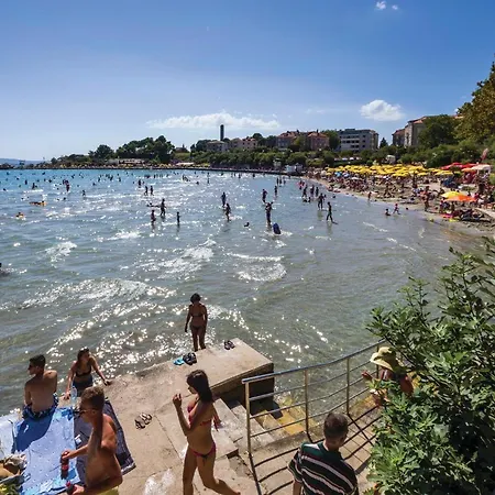 1 Bedroom Beautiful In * 斯普利特