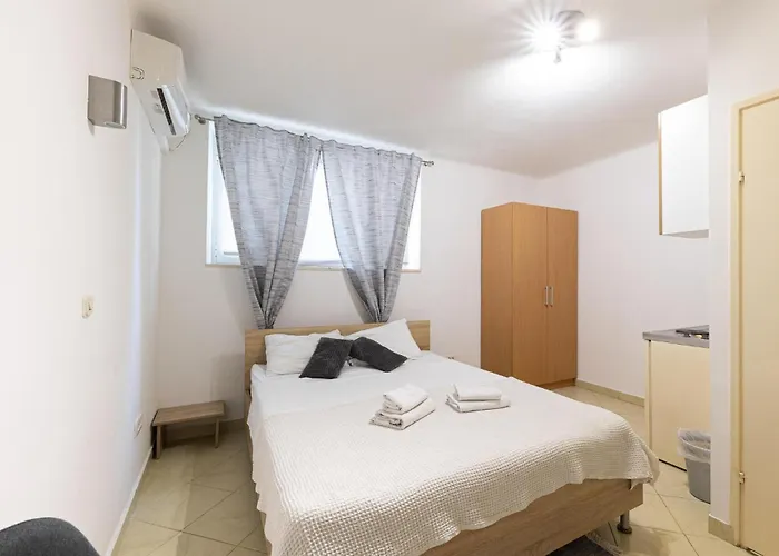 1 Bedroom Beautiful In 公寓