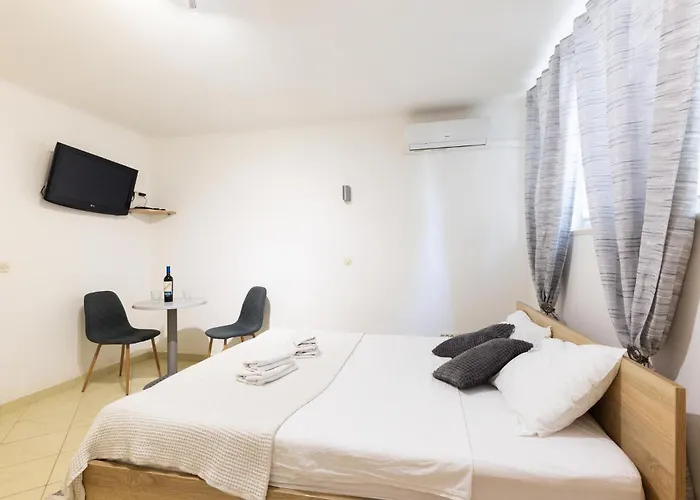 1 Bedroom Beautiful In 公寓 *